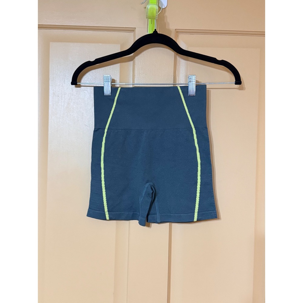 HIIT Womens High Waisted Seamless Biker Shorts Teal Neon‎ Yellow Size Small
